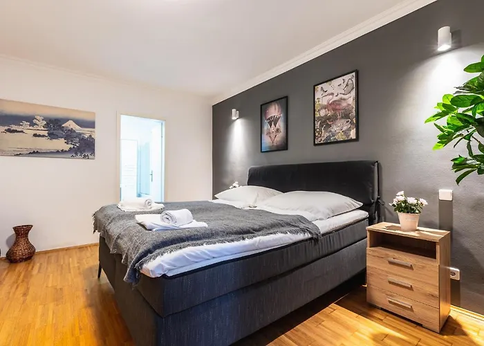 Apartment Live Centrally In A Spacious And Modern In *